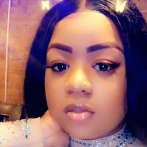 Meet your Posher, La belle